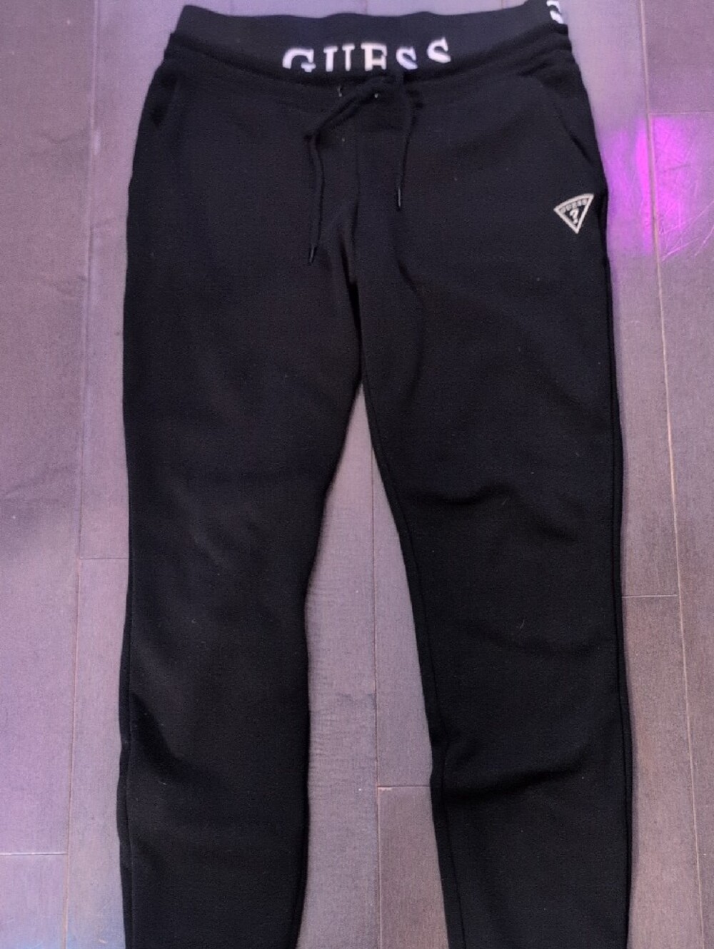 GUESS Black Logo-Trim Jogger Pants - Picture 2 of 5
